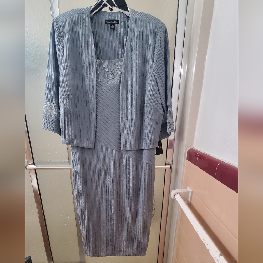 NWT Brianna Milay Beautiful 2P Dress Set; Sz 16, Artic Color;Zip Closure. $90